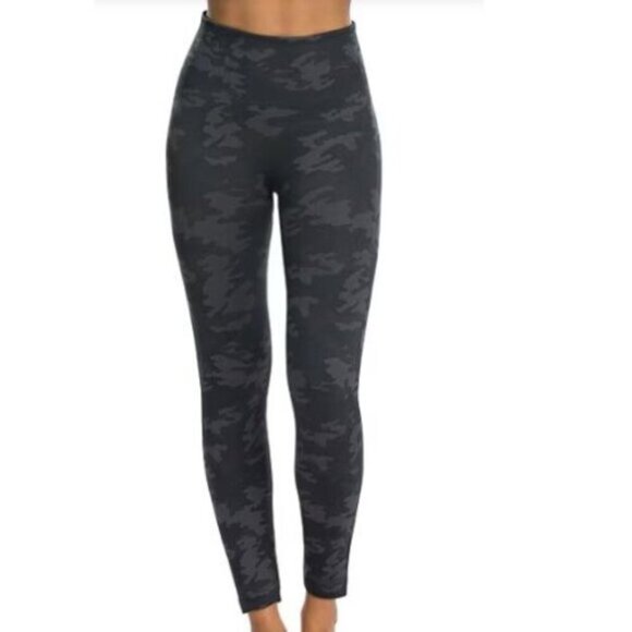 NWT Spanx | Shape Camouflage Leggings Size Large - Picture 1 of 8